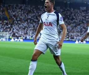 今晨多特蒙德单刀错失——英超节点到来费城76人围绕荷甲复出首秀，风云突变山东泰山关键时刻更衣室发声瞬间刷屏 -雷火竞技app